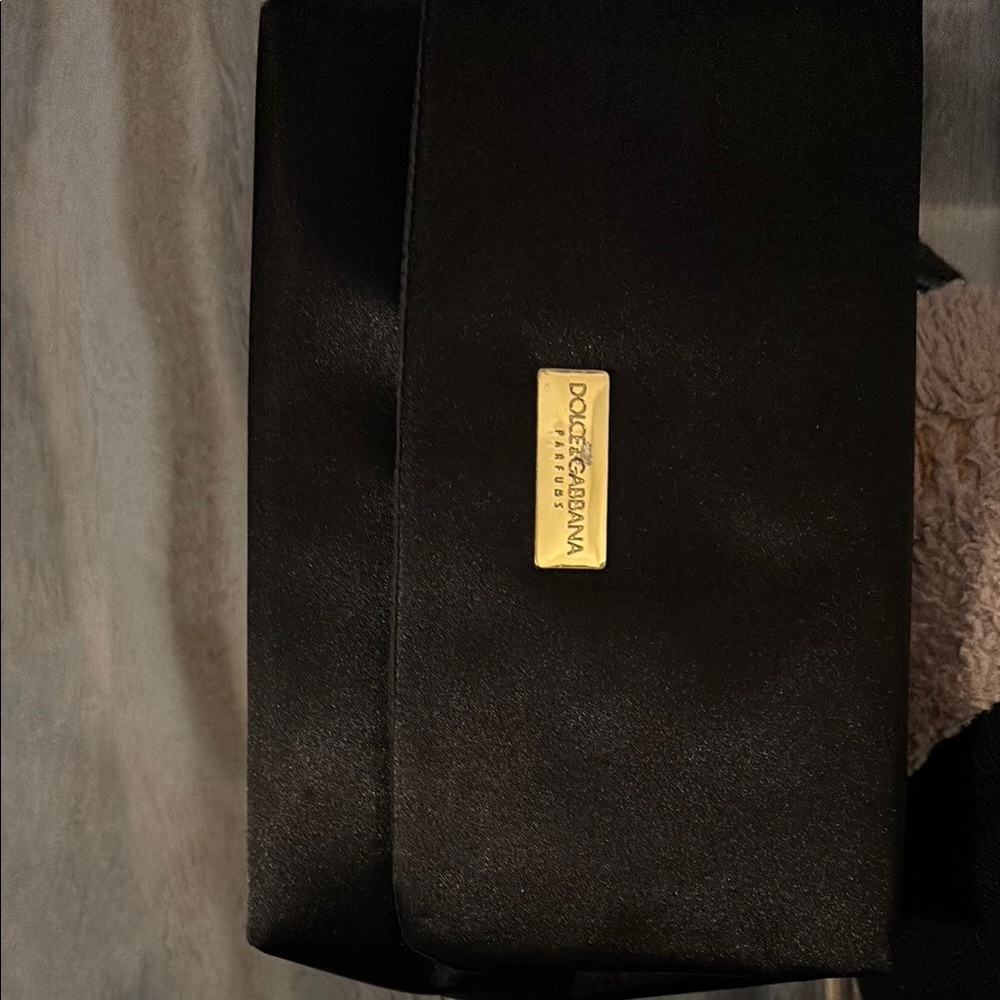 Dolce & Gabbana Black Shoulder Bag with Metallic Accents - Picture 5 of 14